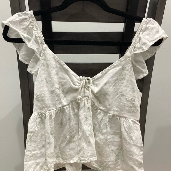 Hollister Tops - Hollister Cream Ruffled Peplum Blouse Sleeveless